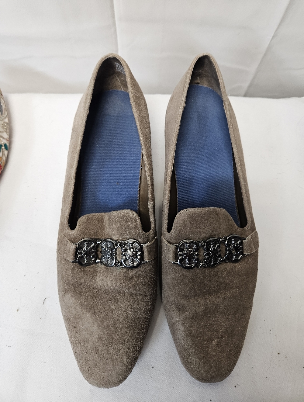 Rosselini Suede Taupe Slip-On Loafers with Decorative Chain EUC